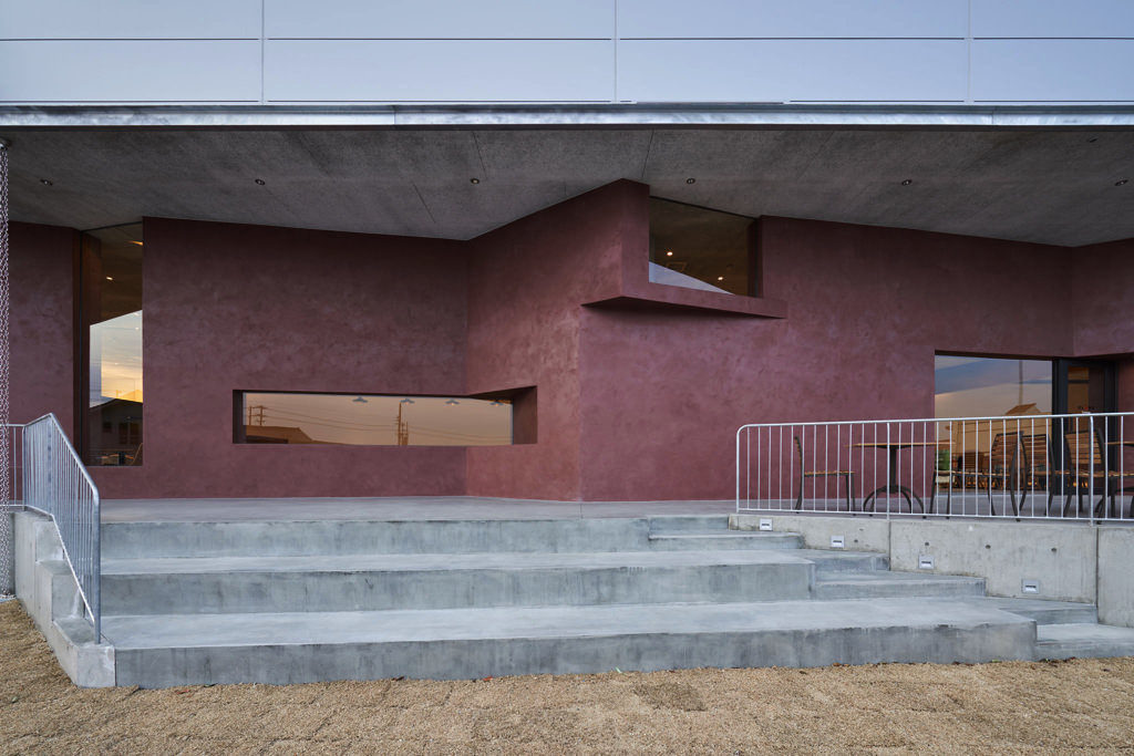 Redwood Yatomi DC R:Lounge, R:KiDs / photo:Masaya Yoshimura