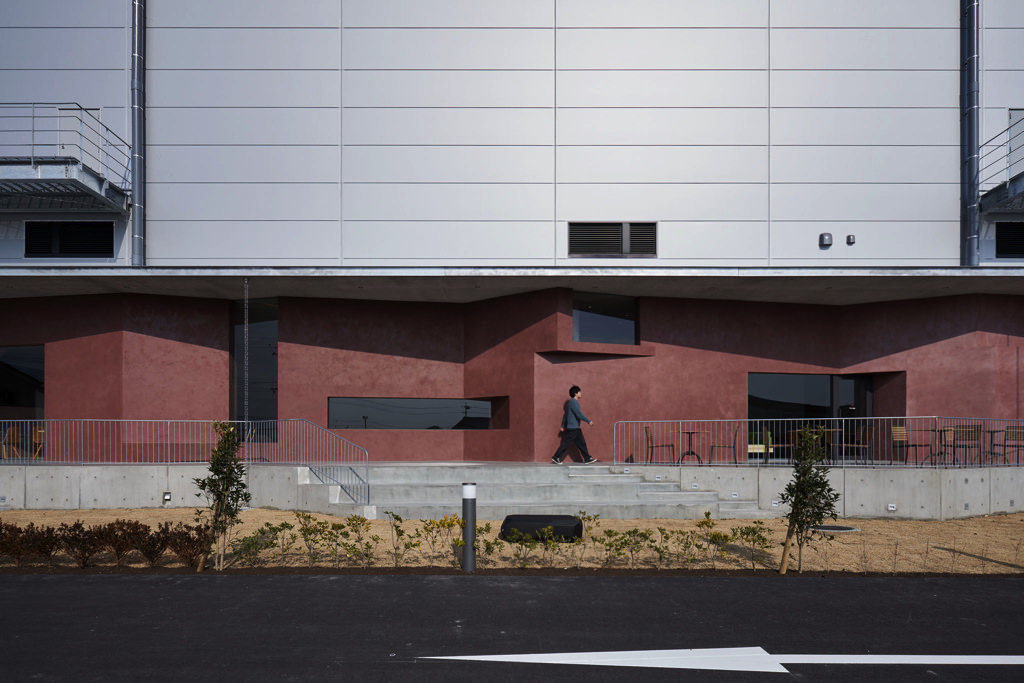 Redwood Yatomi DC R:Lounge, R:KiDs / photo:Masaya Yoshimura