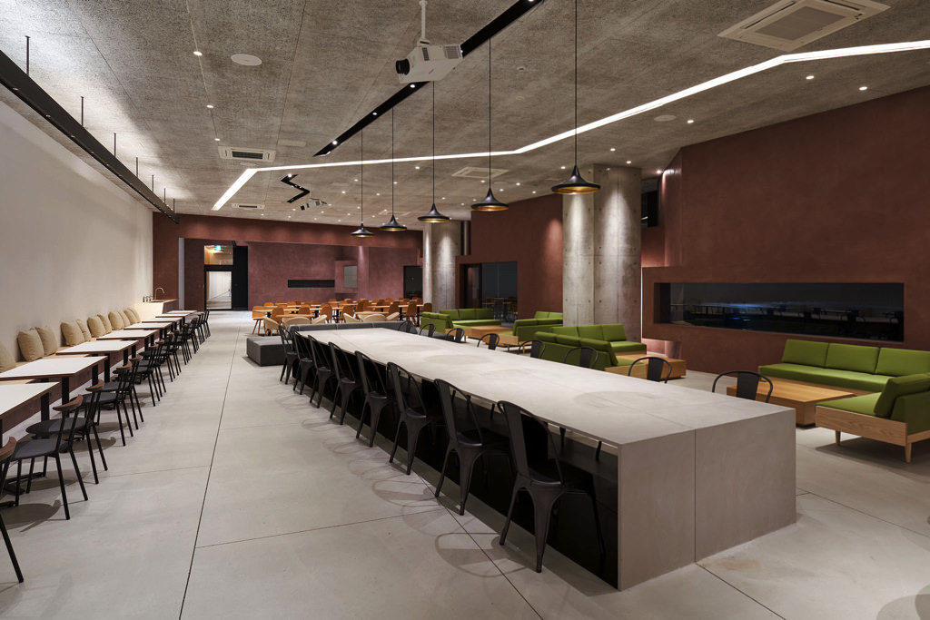 Redwood Yatomi DC R:Lounge, R:KiDs / photo:Masaya Yoshimura