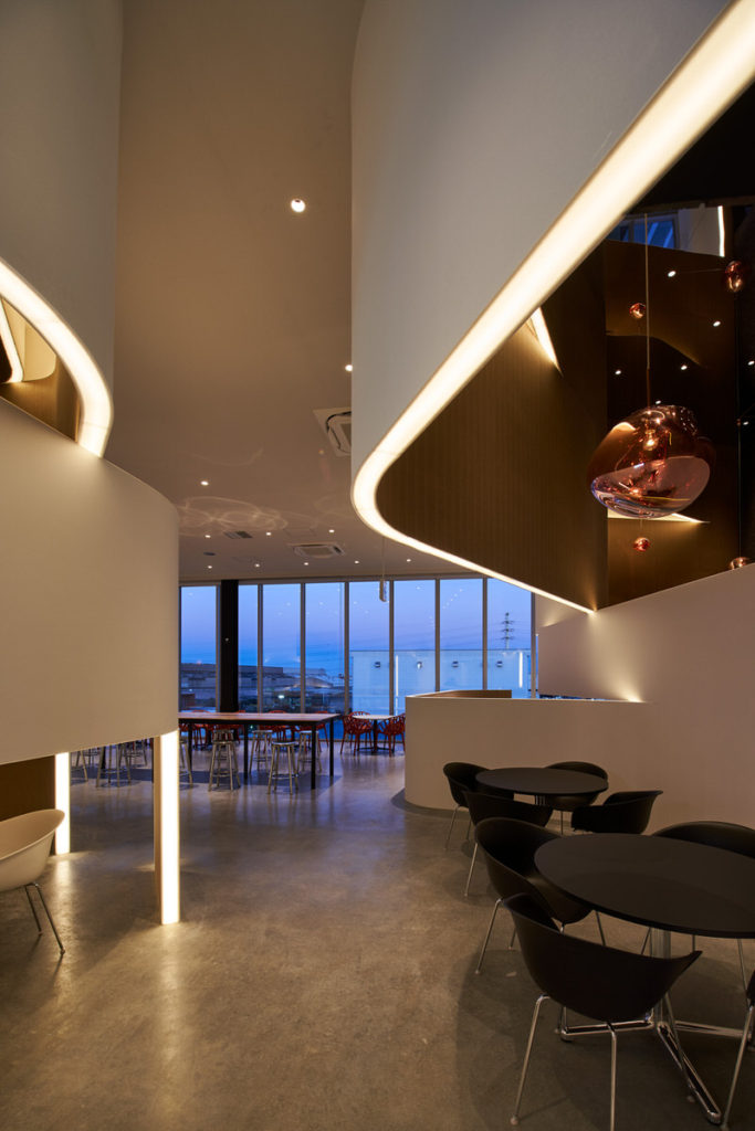 ESR Ichikawa DC R:Lounge, R:KiDs / photo:Masaya Yoshimura