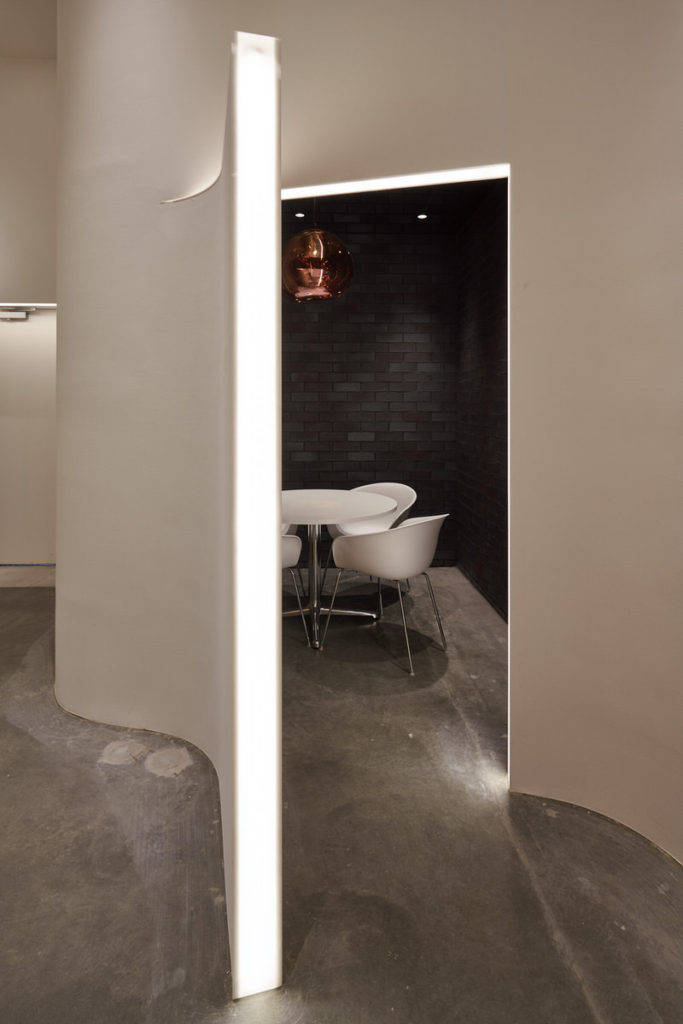 ESR Ichikawa DC R:Lounge, R:KiDs / photo:Masaya Yoshimura